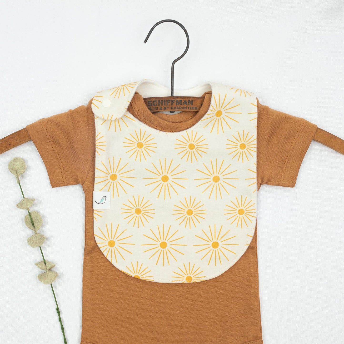 Charlie Bib // Suns