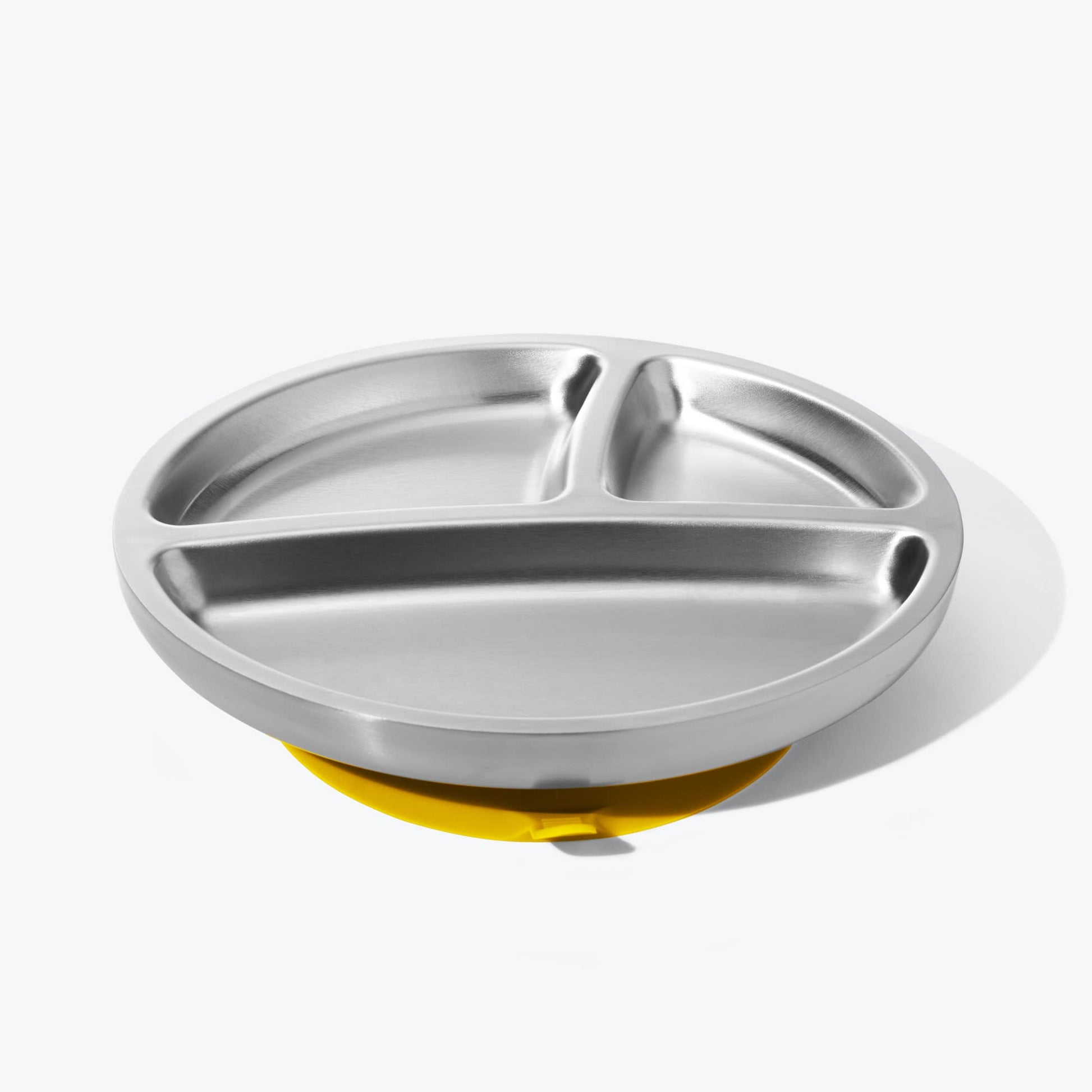 https://dyper.com/cdn/shop/products/Avanchy-Stainless-Steel-Suction-Toddler-Plate-Baby-Feeding-Avanchy-Sustainable-Baby-Dishware-Yellow-14.jpg?v=1677619315&width=1946